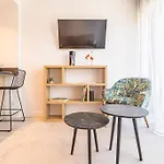 Le Luxe Au Pied De La Cathedrale Cours Langlet
