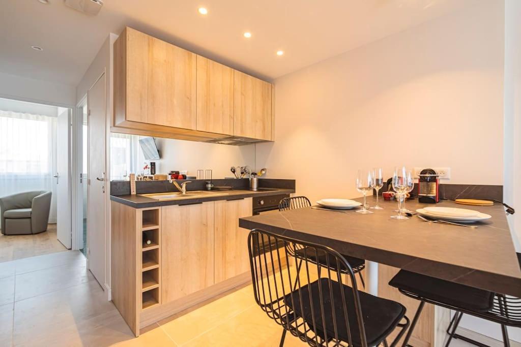 Appartement Le Luxe Au Pied De La Cathedrale Cours Langlet *